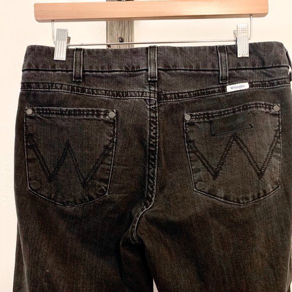 Wrangler Sofia Hip Hugging Straight Leg Jeans - Picture 6 of 6